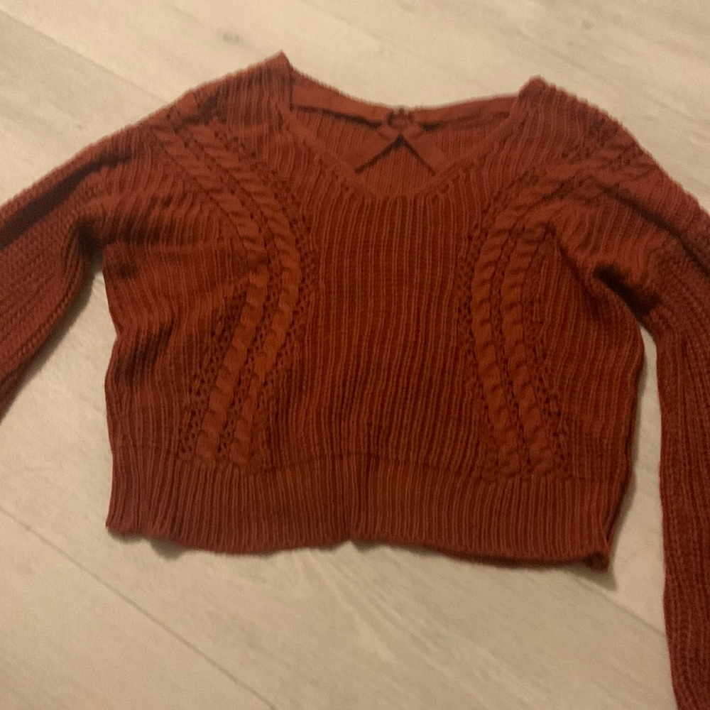 Red brown color. Reversible top.